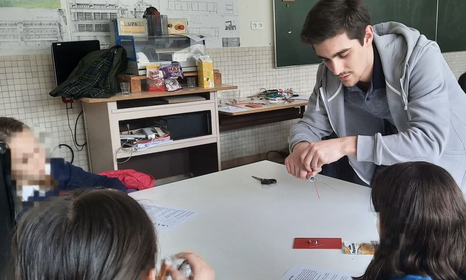 A l’IUT Angers-Cholet les étudiants de GEII transmettent le goût des sciences aux collégiens