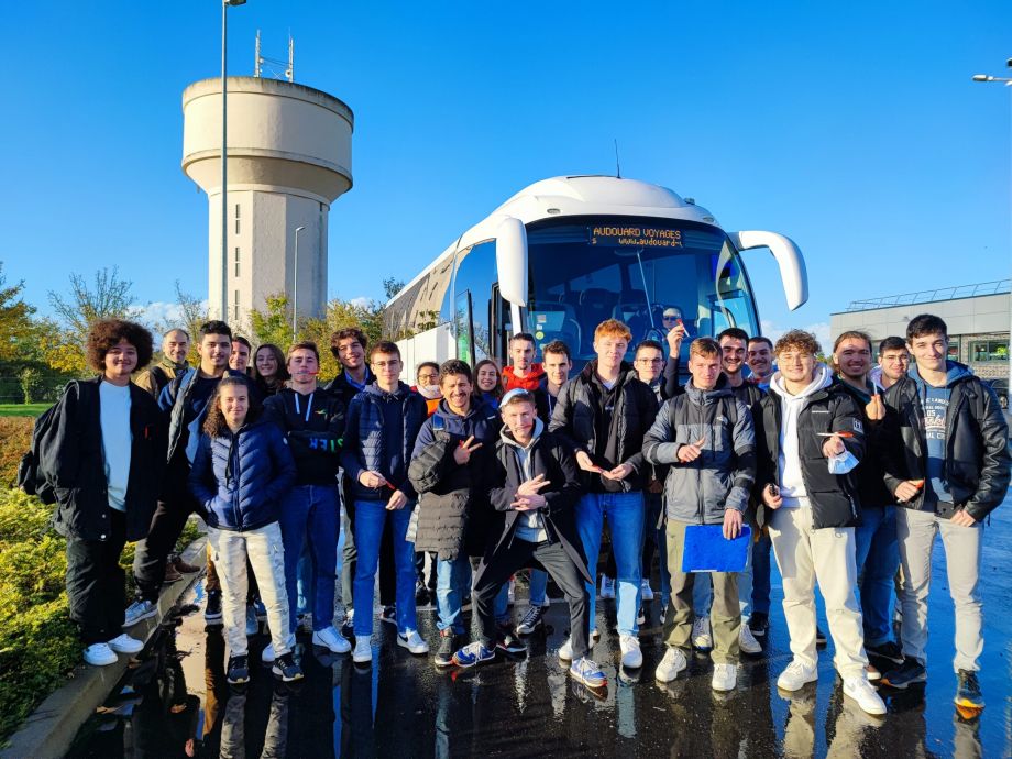 Les étudiants de GEII de l’IUT Angers-Cholet à la découverte d’entreprises du secteur industriel