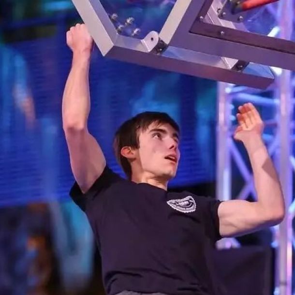 Un étudiant de l&rsquo;IUT Lorient-Pontivy finaliste de l&rsquo;émission Ninja Warrior