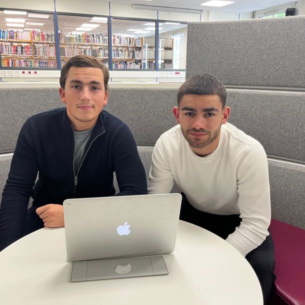 Réflexions, média indépendant créé par 2 étudiants de l’IUT Paris – Rives de Seine