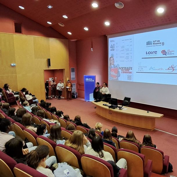 Rencontre entre collégiennes femmes scientifiques à l&rsquo;IUT de Roanne